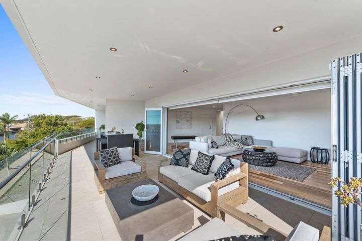 Terrace/Patio 7 of 26