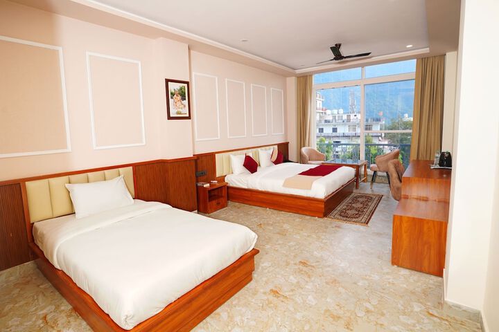 Room 14 of 22