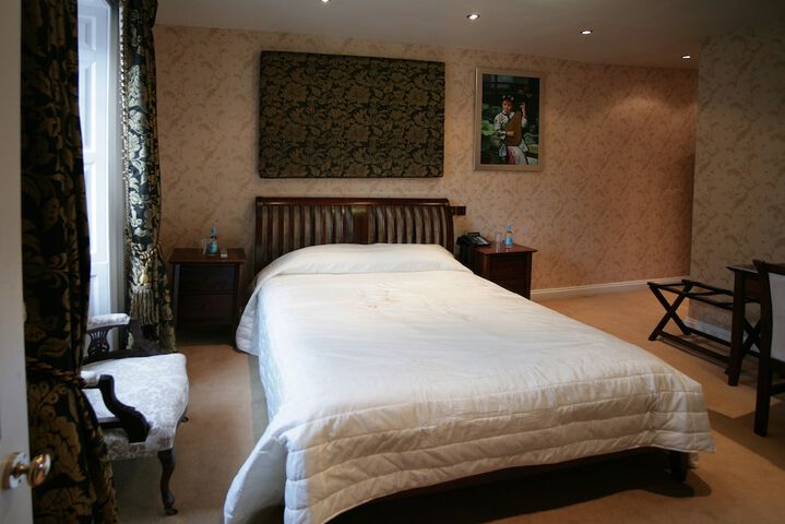 Room 3 of 58