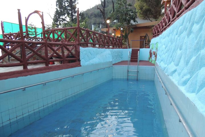 Pool 29 of 50