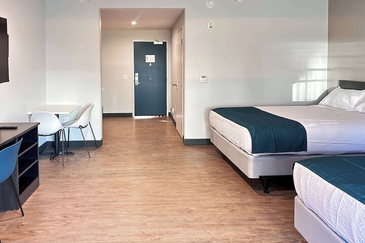 Room 8 of 31