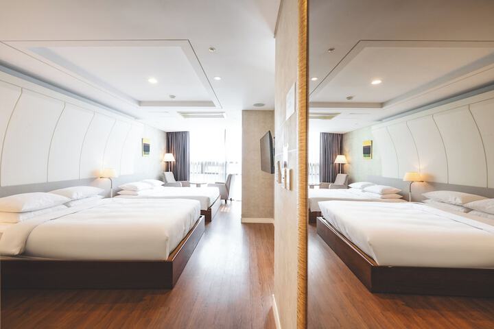 Room 46 of 151