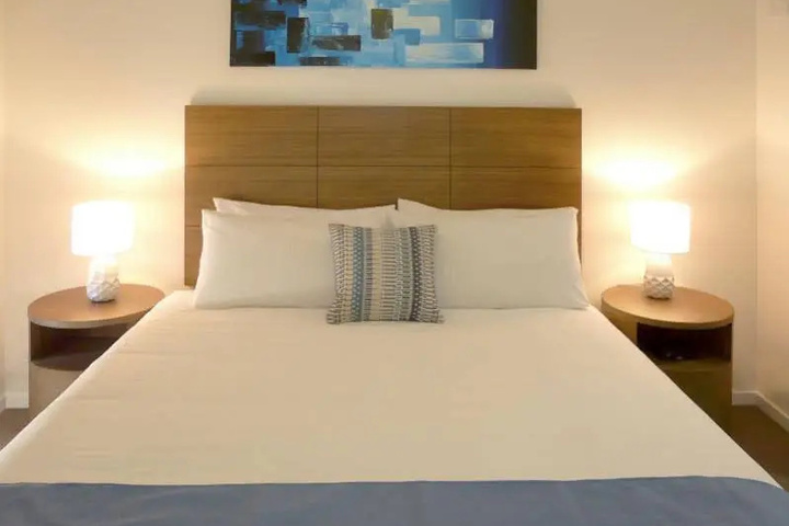 Room 4 of 5