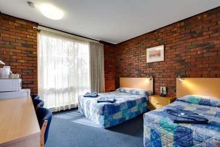 Room 18 of 23
