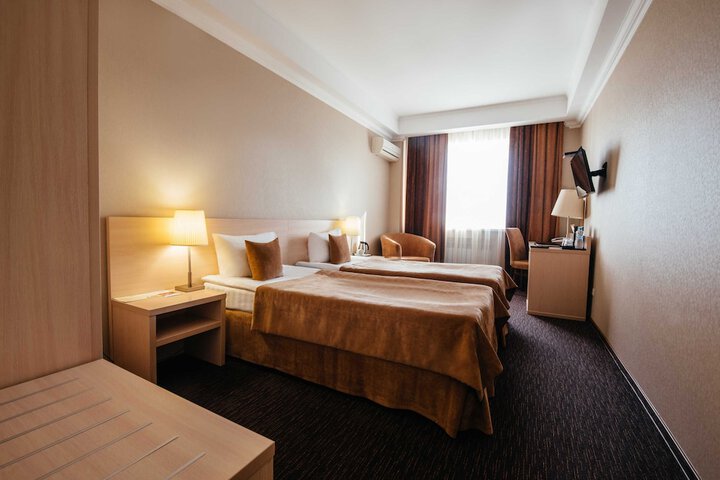 Room 9 of 71