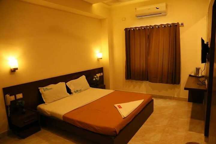 Room 2 of 7