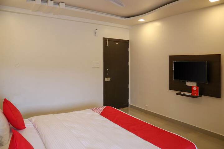 Room 7 of 13