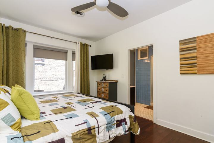 Room 43 of 114