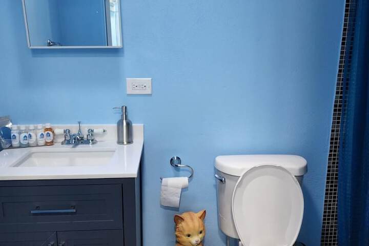 Room 16 of 20