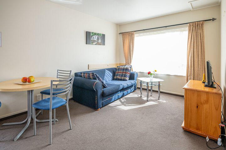 Room 12 of 20
