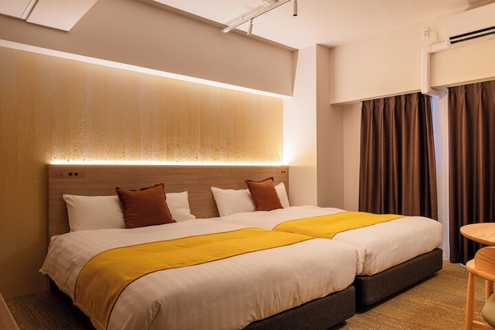 Room 45 of 104