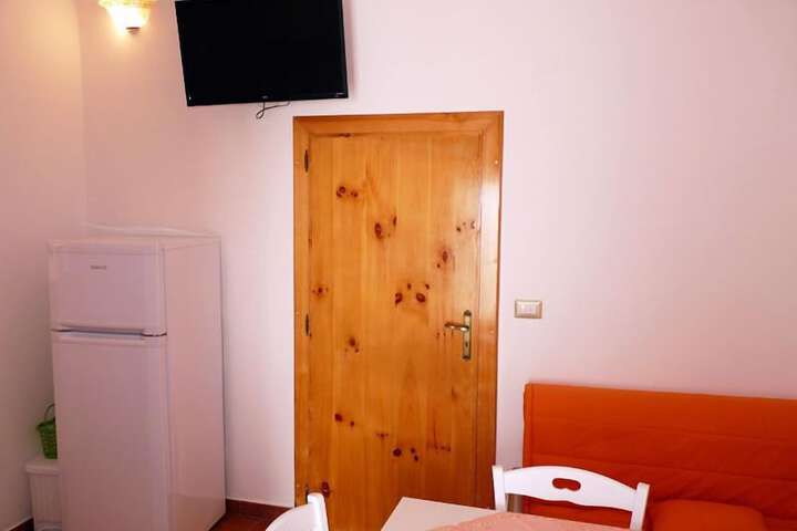 Room 22 of 35