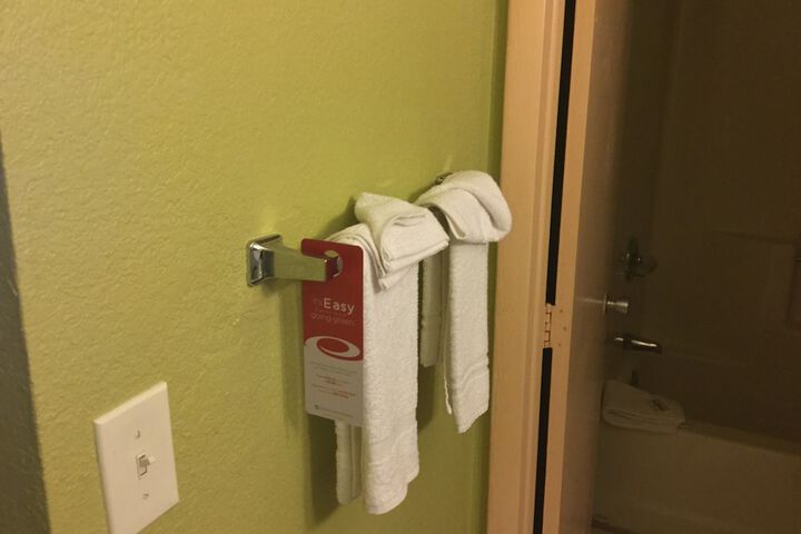 Bathroom amenities