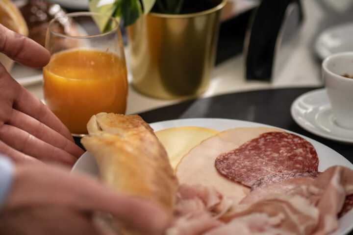 Breakfast/Coffee Service 163 of 209
