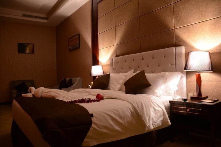 Room 17 of 44