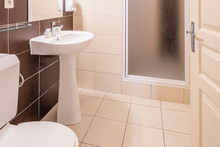 Clean Restrooms