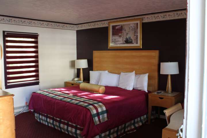Room 2 of 39