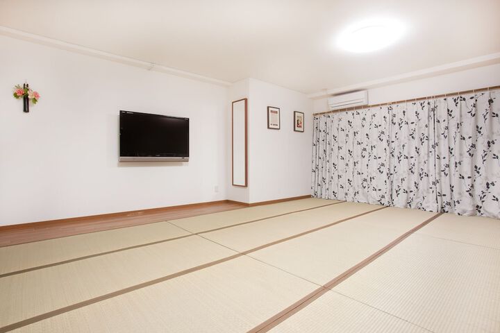 Room 9 of 46