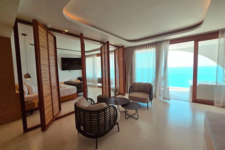 Room 15 of 118