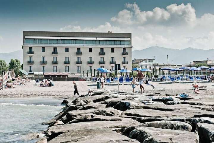 Hotel 38 of 44