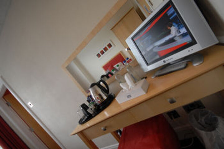 Room 42 of 92