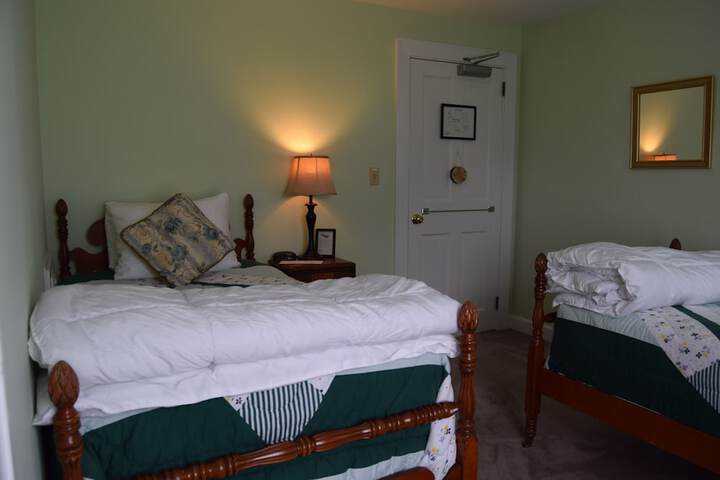 Room 15 of 63