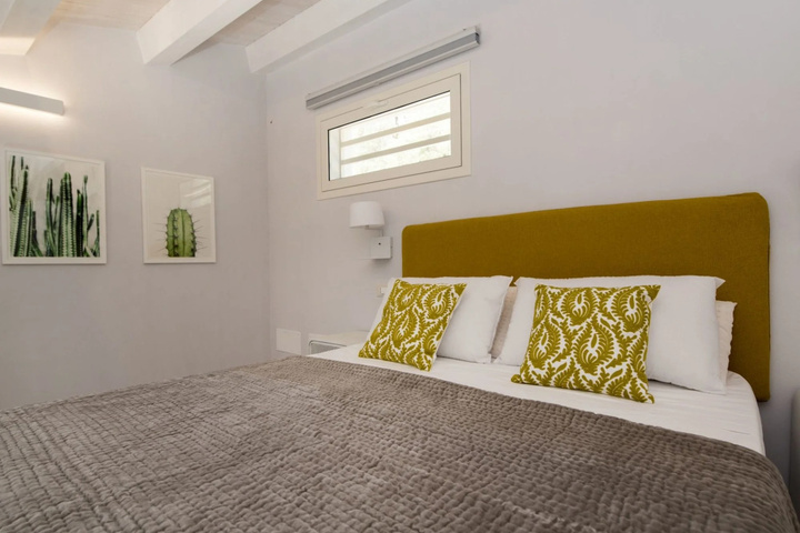 Room 3 of 15