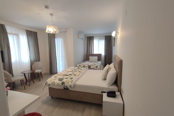 Room 44 of 59