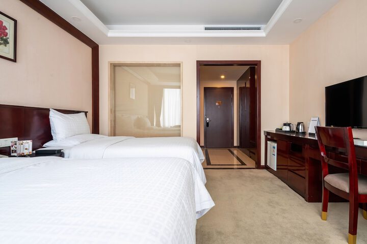 Room 16 of 45