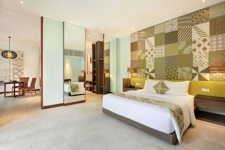 Room 10 of 64