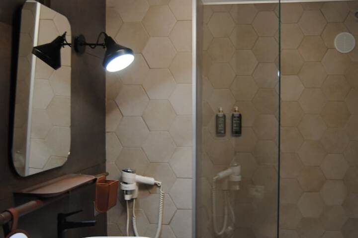 Room 40 of 81