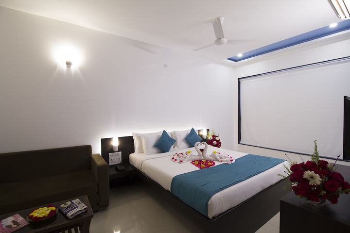 Room 9 of 39