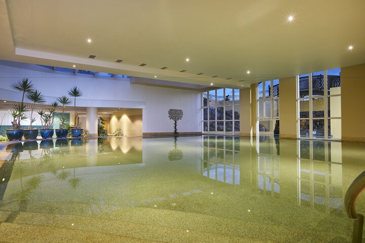 Pool Hotel