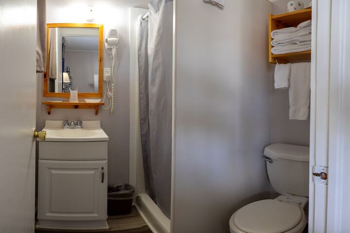 Room 16 of 37