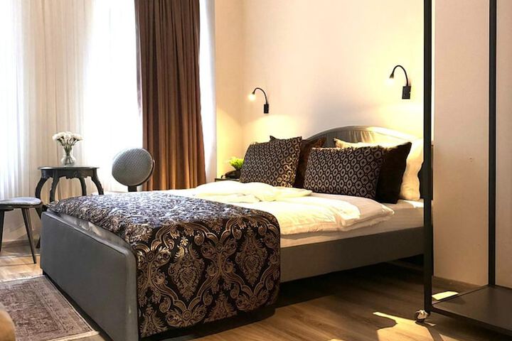 Room 14 of 25