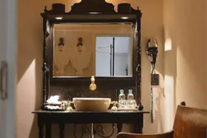 Clean Restrooms