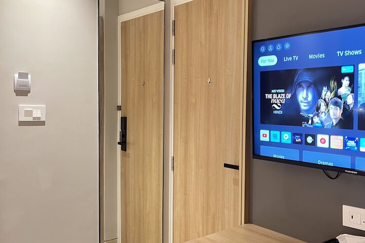 Room 25 of 57