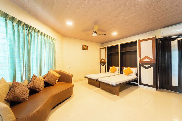 Room 57 of 92