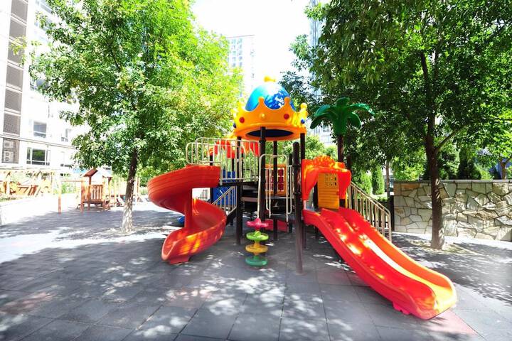 Children's play area - outdoor