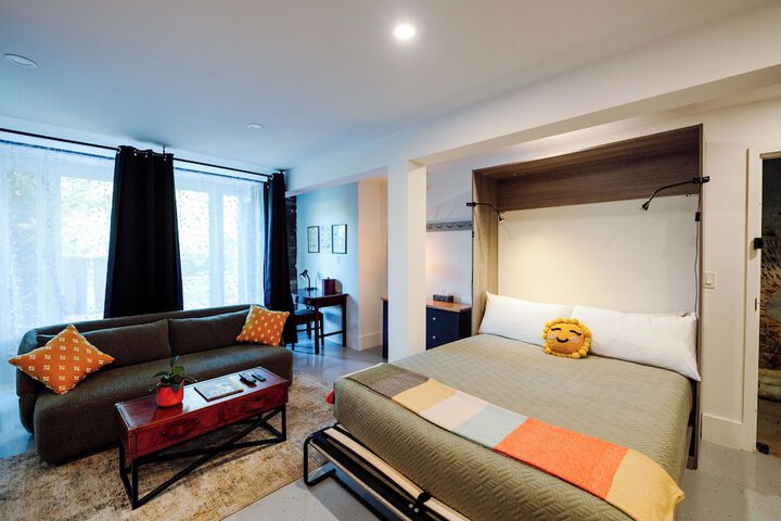 Room 36 of 172