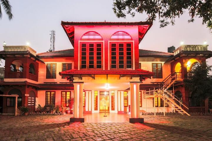 ROYAL HERITAGE HOTEL & AYURVEDIC CENTRE