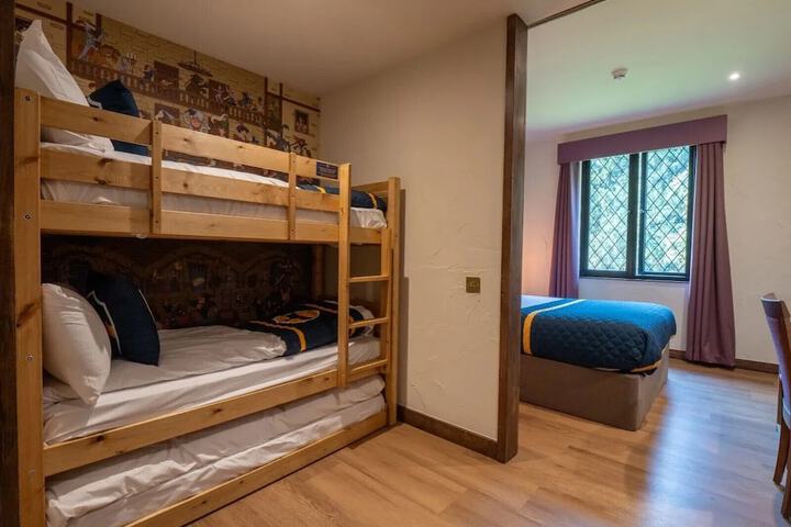 Room 22 of 41