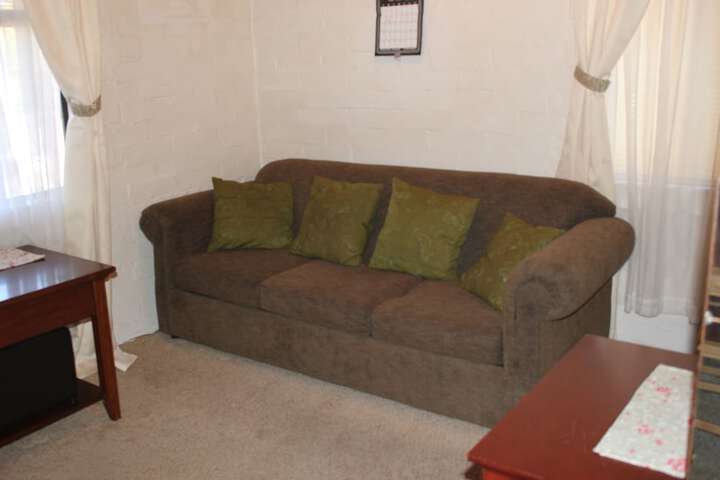 Room 9 of 12