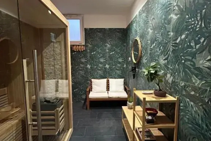 Spa 23 of 27