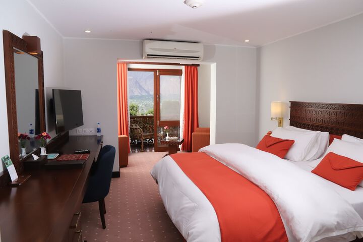 Room 13 of 49