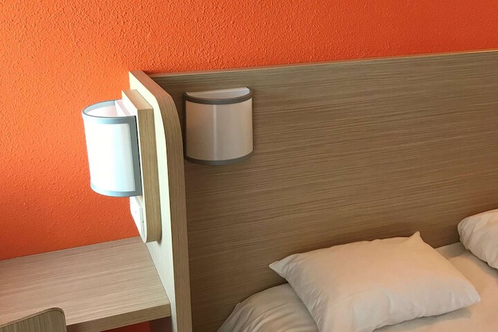 Room 4 of 27