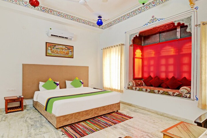 Treebo Khakhri Haveli