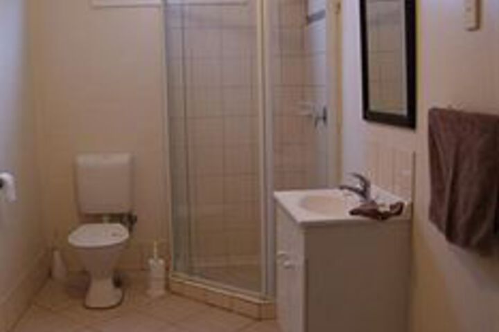 Room 10 of 13