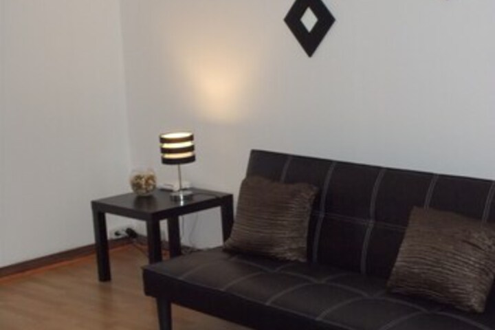 Room 16 of 32