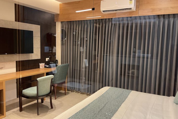 Room 16 of 22